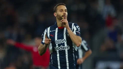 Sergio Canales ha tenido un gran rendimiento con Rayados de Monterrey, anotando tres goles en el Torneo Clausura 2025 de la Liga MX.
