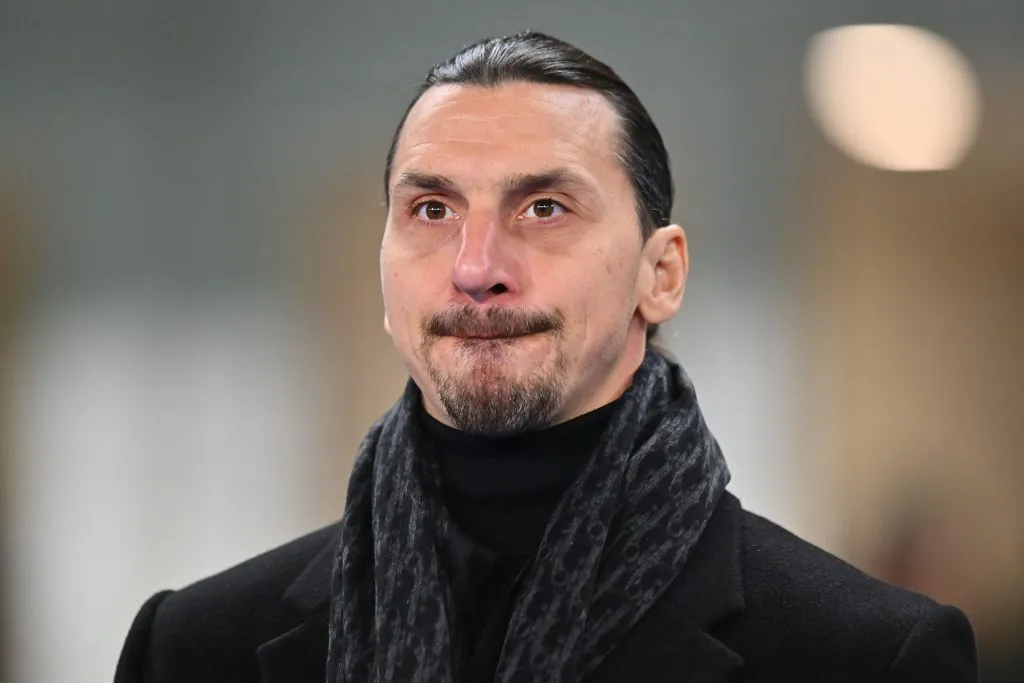 Zlatan Ibrahimovic presenció la brillante actuación de Giménez [Foto: Getty]