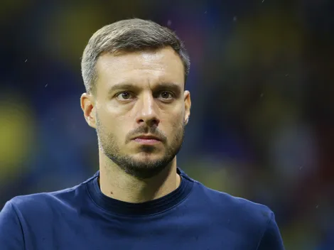 En Argentina le siguen pegando a Martín Anselmi