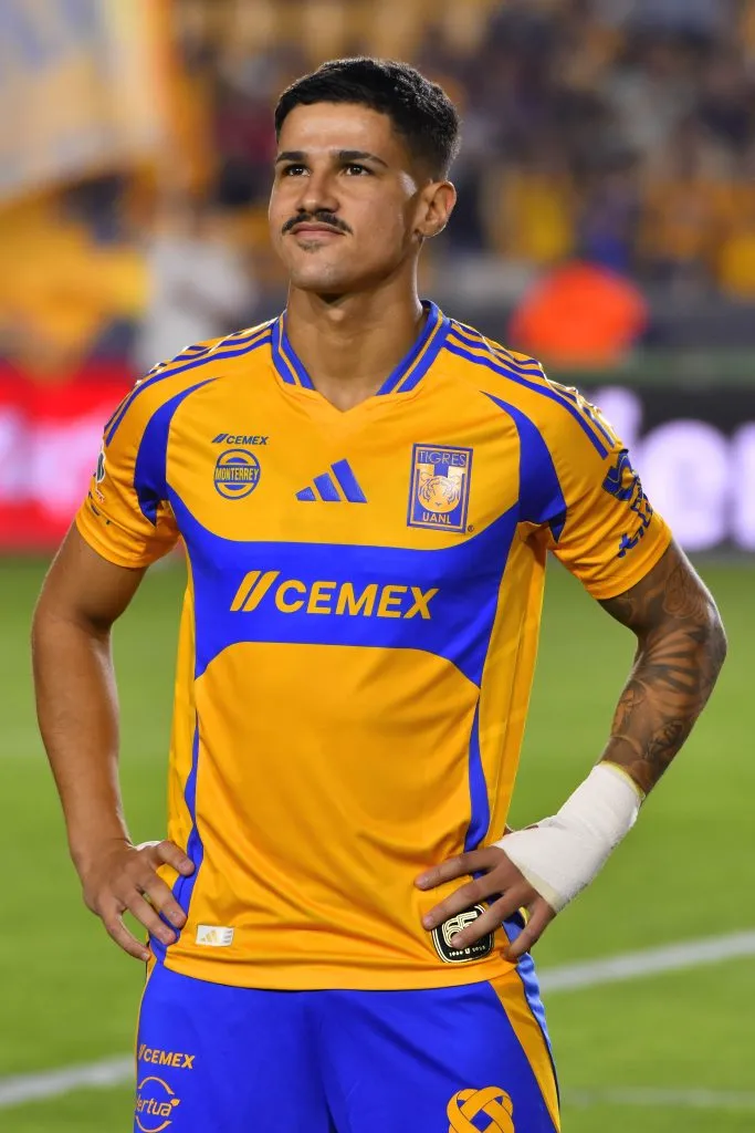 Rómulo Zwarg aseguró que Humberto Suazo le dio buenas referencias de Monterrey y sus equipos. (Imago7)