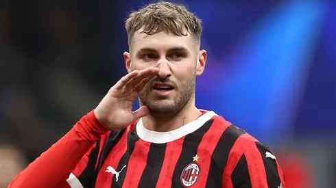 El tremendo elogio de un especialista del futbol italiano para con Santiago Giménez