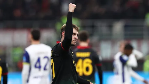 Santiago Giménez se enfrenta al Torino