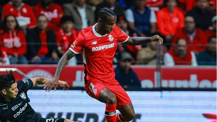Helinho no será de la partida en el duelo de Toluca ante Juárez