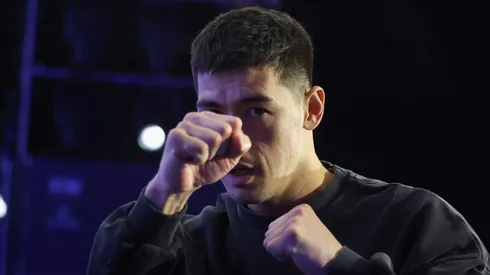 Dmitry Bivol cerró una jornada perfecta tras vencer a Artur Beterbiev.