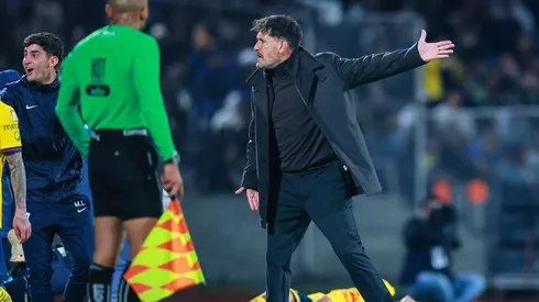 Gustavo Lema, en la puerta de salida de Pumas.