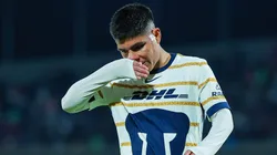 El peruano sufrió su primera expulsión en Pumas.