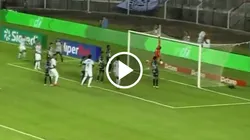 El volante de 33 años convirtió su segundo gol desde su regreso a Santos.