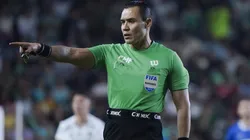 El oriundo de Victoria de Durango protagonizó otra polémica en su carrera.