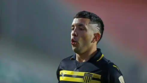 Leo Fernández no la pasa bien en Peñarol
