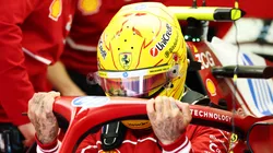 Lewis Hamilton en el monoplaza de Ferrari