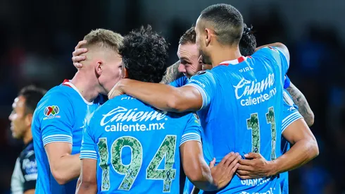 Los jugadores de Cruz Azul, en pleno festejo.