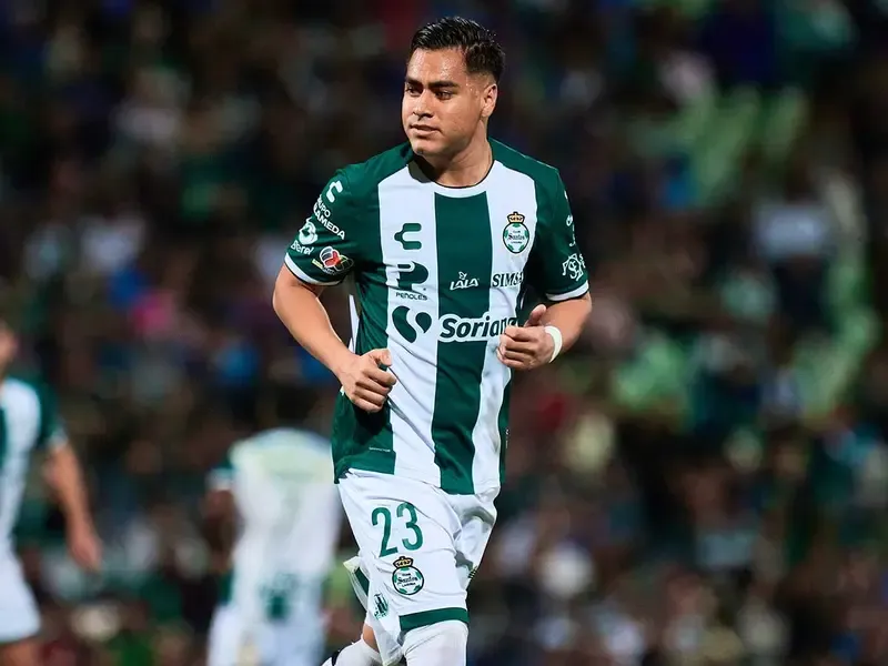 Edson Gutiérrez enfrentará a Rayados por primera vez desde su salida [Foto: CSL]