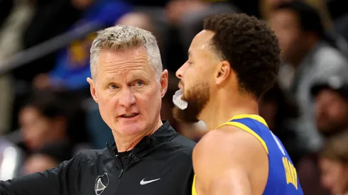 Steve Kerr y Stephen Curry.