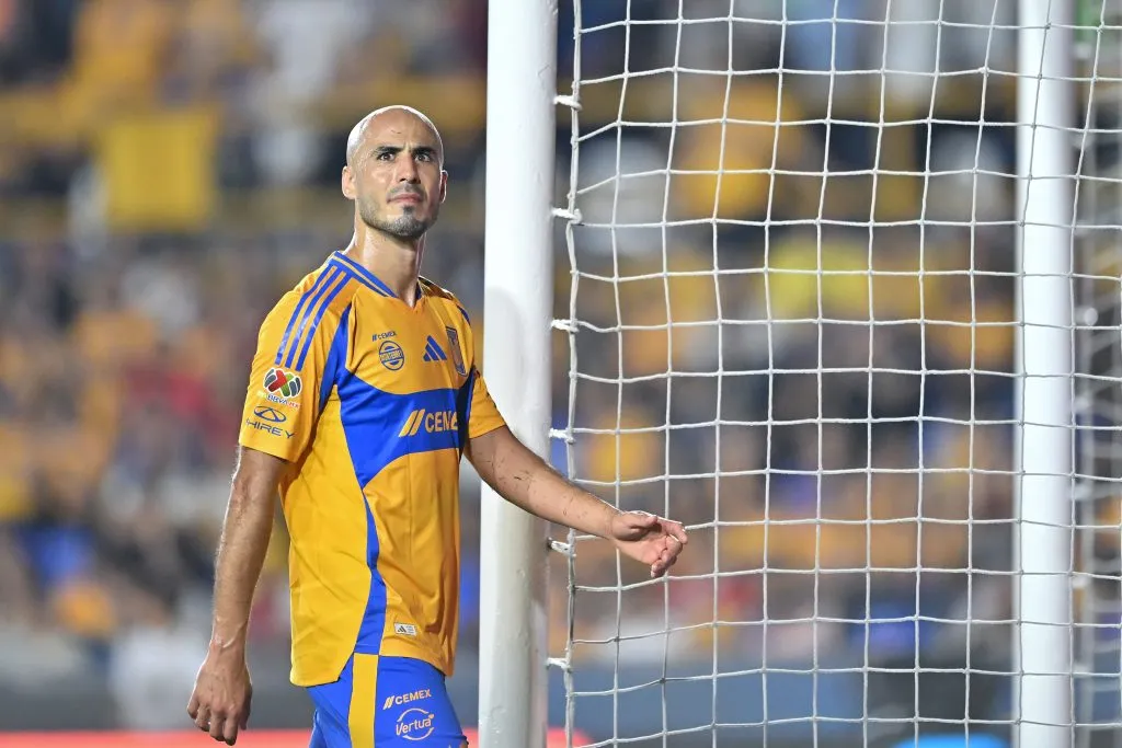 Pizarro se retiró del futbol profesional este mismo domingo para transformarse en nuevo DT de Tigres. (Getty Images)