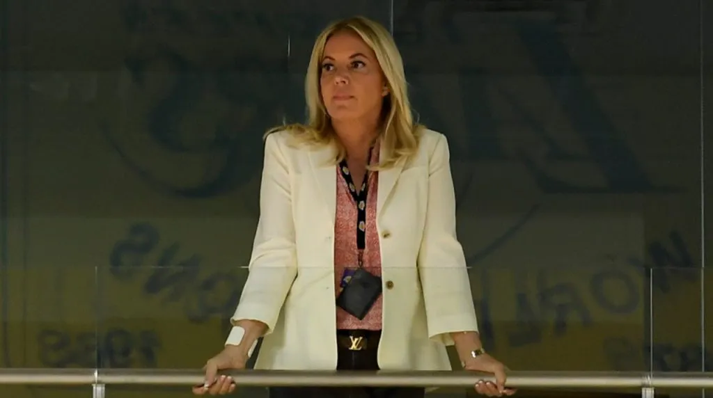 Jeanie Buss, dueña de Los Angeles Lakers. (Foto: Getty Images)