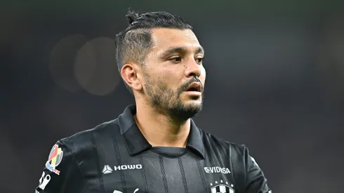 Jesús Corona quedó afuera del partido de hoy.