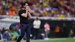 ¿Peligra el futuro de Gerardo Espinoza?