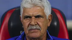 A Tuca Ferretti le preguntaron si entrenaría a Rayados