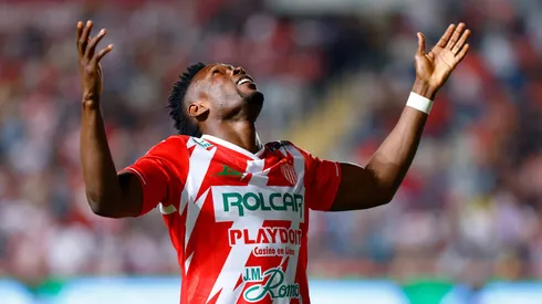 Necaxa pierde a Diber Cambindo por un largo tiempo.