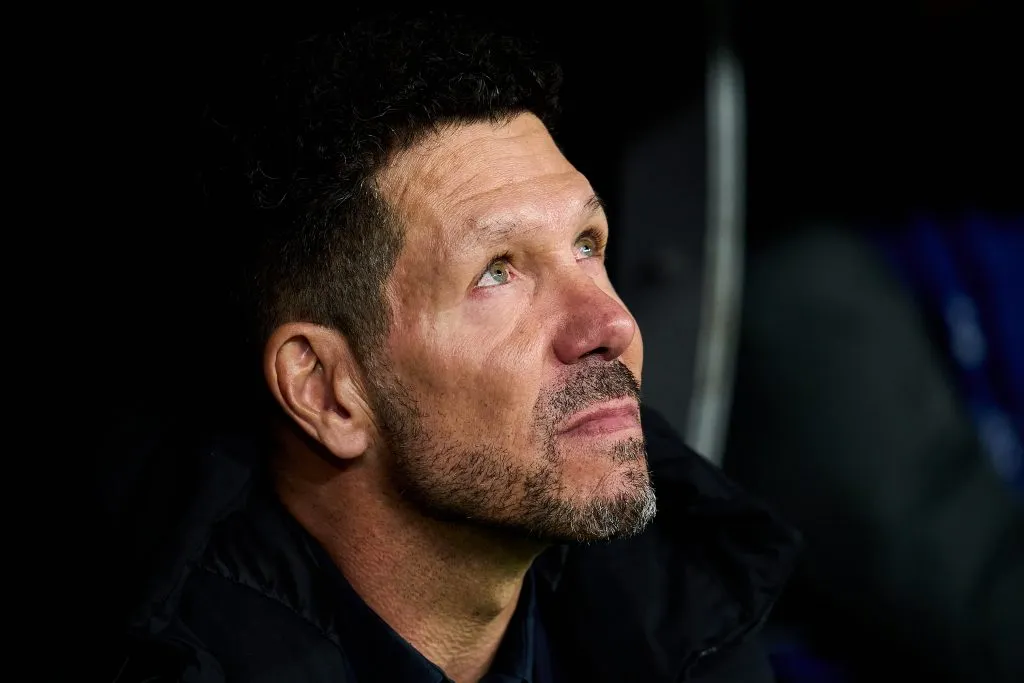 Diego Simeone, con mirada preocupada (GETTY IMAGES)