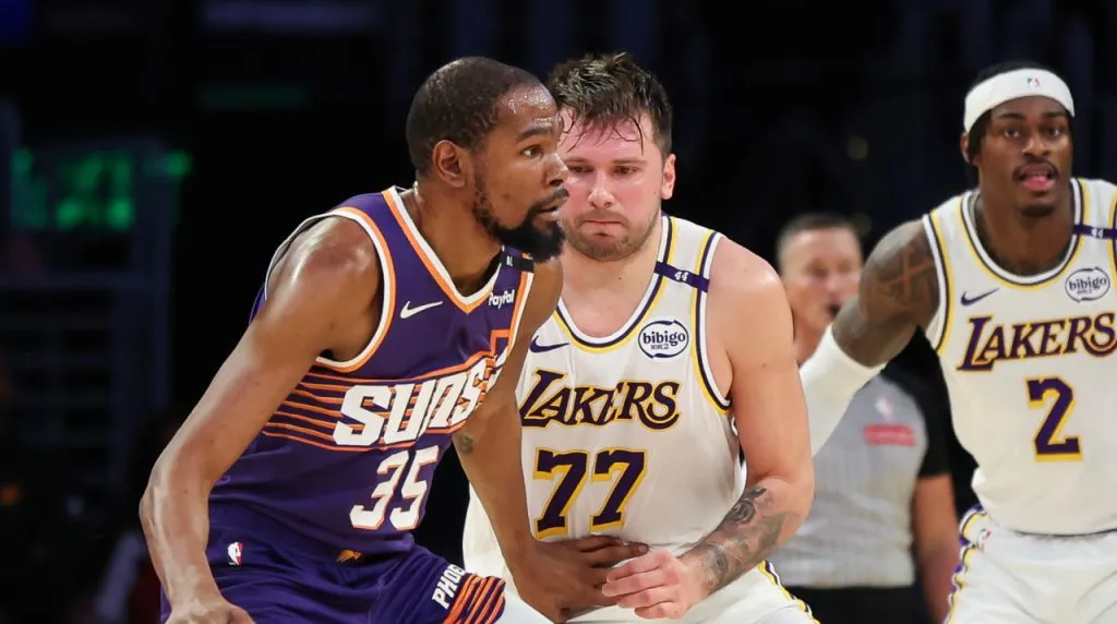 Kevin Durant Luka Doncic en Lakers vs. Suns. (Foto: Getty Images)
