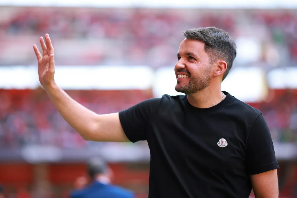 Nicolás Larcamón sería uno de los apuntados por Cruz Azul para reemplazar a Vicente Sánchez. (Getty Images)