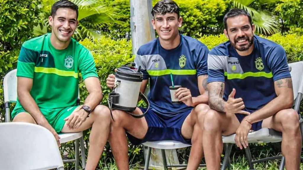 Daniel Sandy y sus nuevos compañeros en Bulo Bulo.