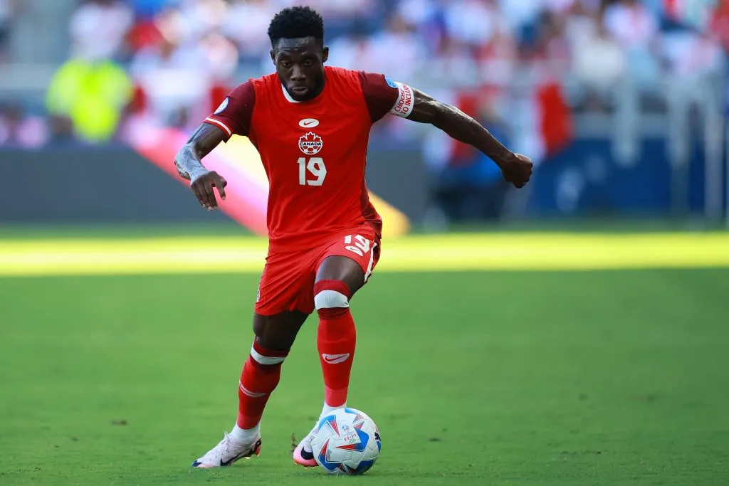 Alphonso Davies es el jugador más valioso entre Canadá y México. [Foto: Getty Images]