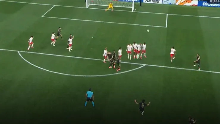 Raúl Jiménez marcó el 2-0 de México ante Canadá por la CONCACAF Nations League