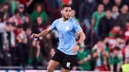 Sebastián Cáceres no será titular en Uruguay.