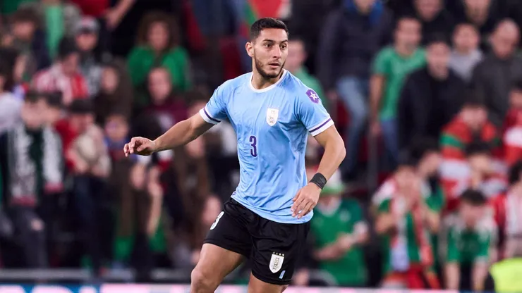 Sebastián Cáceres no será titular en Uruguay.