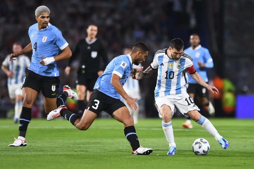 Sebastián Cáceres jugó el último partido entre Uruguay y Argentina [Foto: Getty]