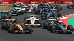 Los coches de la F1 en el Circuito Internacional de Shanghái