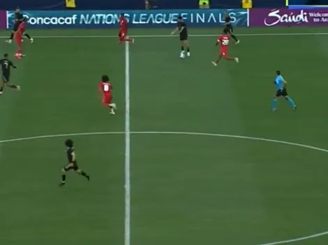 ¡Lo gozó en su cara! El gesto de Raúl Jiménez ante un jugador de Panamá