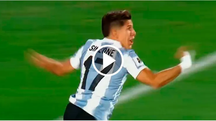 Giuliano Simeone ingresó y no tardó en mojar también.