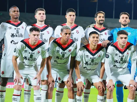 Alajuelense cava su propia tumba y allana el camino para América