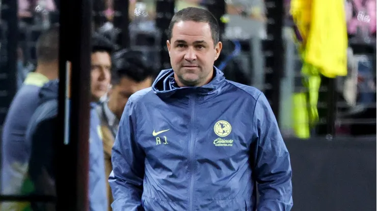 La continuidad de André Jardine puede peligrar a raíz de un cambio importante en Brasil