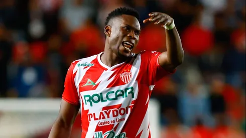 Diber Cambindo, ni al banquillo ante Querétaro.