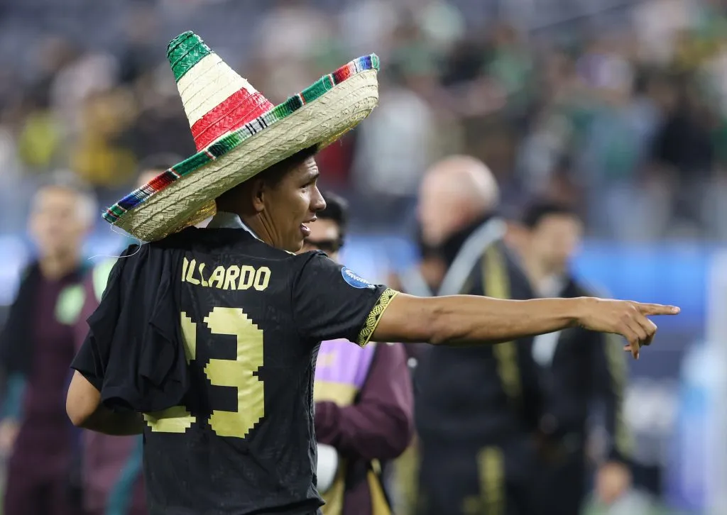 Jesús Gallardo celebrando el título de Nations League (Getty Images)