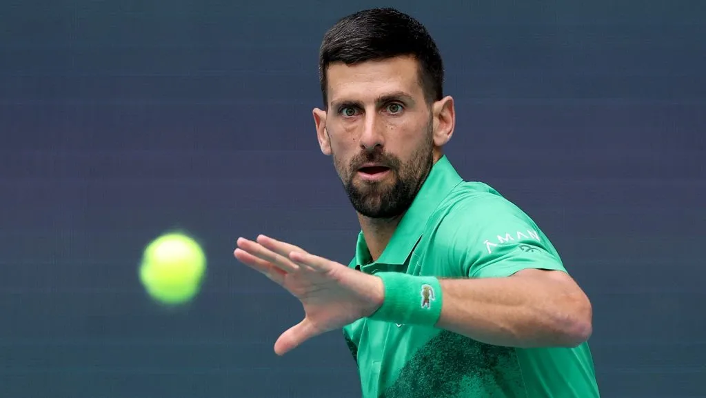 Novak Djokovic no pudo ante Jakub Mensik en la final del Masters 1000 de Miami. (GETTY IMAGES)