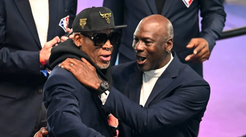 Dennis Rodman y Michael Jordan. (Foto: Getty Images)