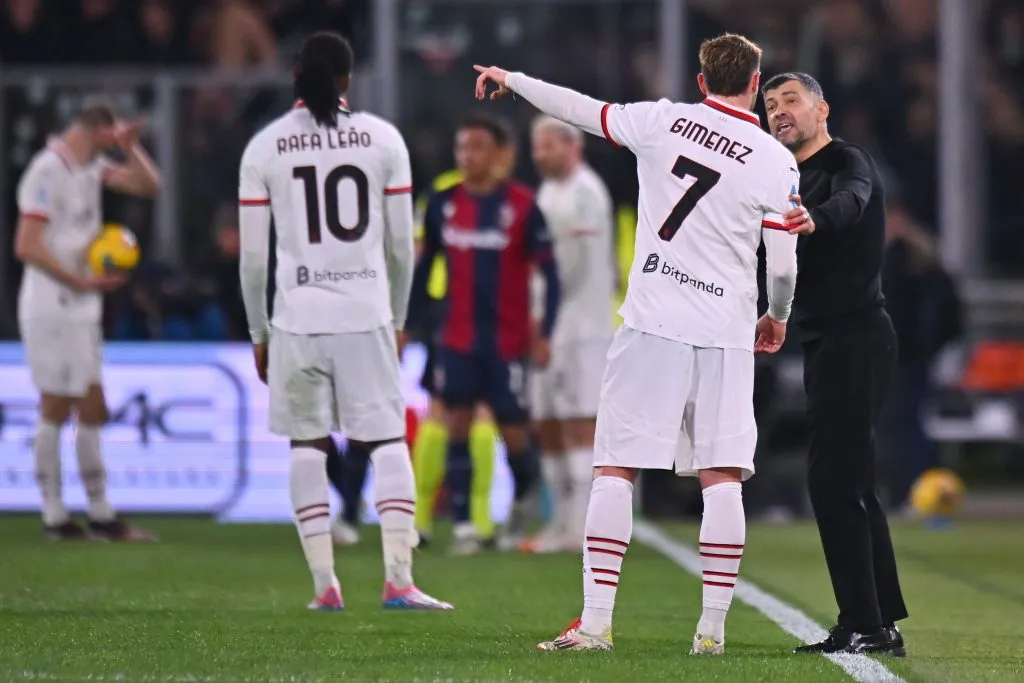 Sergio Conceicao defendió a Santiago Giménez (Getty Images)