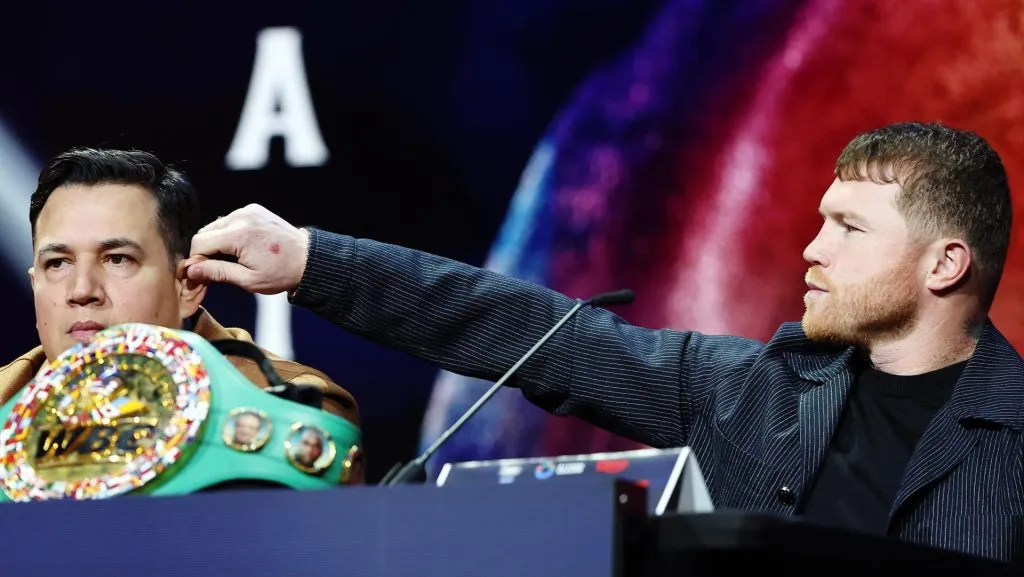 Canelo Álvarez y Eddy Reynoso buscarán seguir manteniendo el reinado en las 168 libras. (GETTY IMAGES)