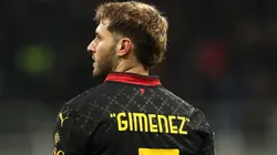 ¿Por qué no juega Santiago Giménez en Milan vs. Fiorentina?