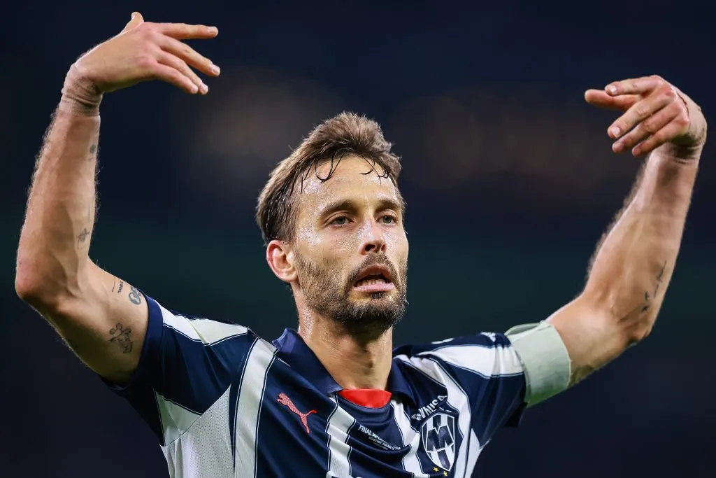 Sergio Canales se ausentará en el Monterrey-Chivas [Foto: Getty]