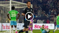 Hirving Lozano se estrenó en la red en San Diego.