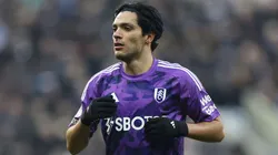 Raúl Jiménez no es titular ante Liverpool