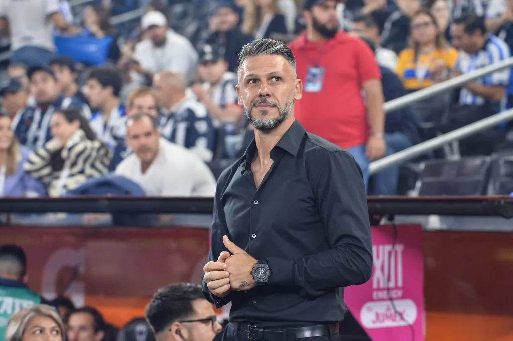 Martín Demichelis en su único Clásico Regio ante Tigres (Getty Images)