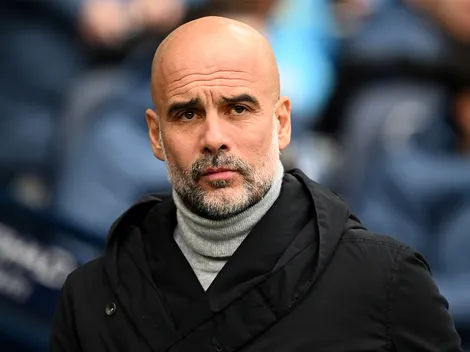 Pep Guardiola llama "poco inteligente" a un jugador de Manchester City