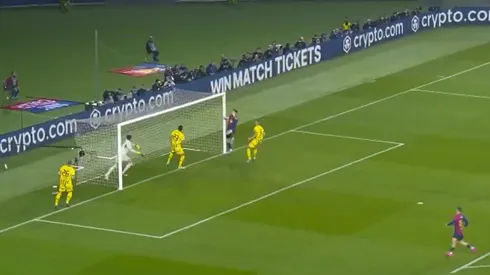 Robert Lewandowski marcó el 2-0 de Barcelona ante Borussia Dortmund